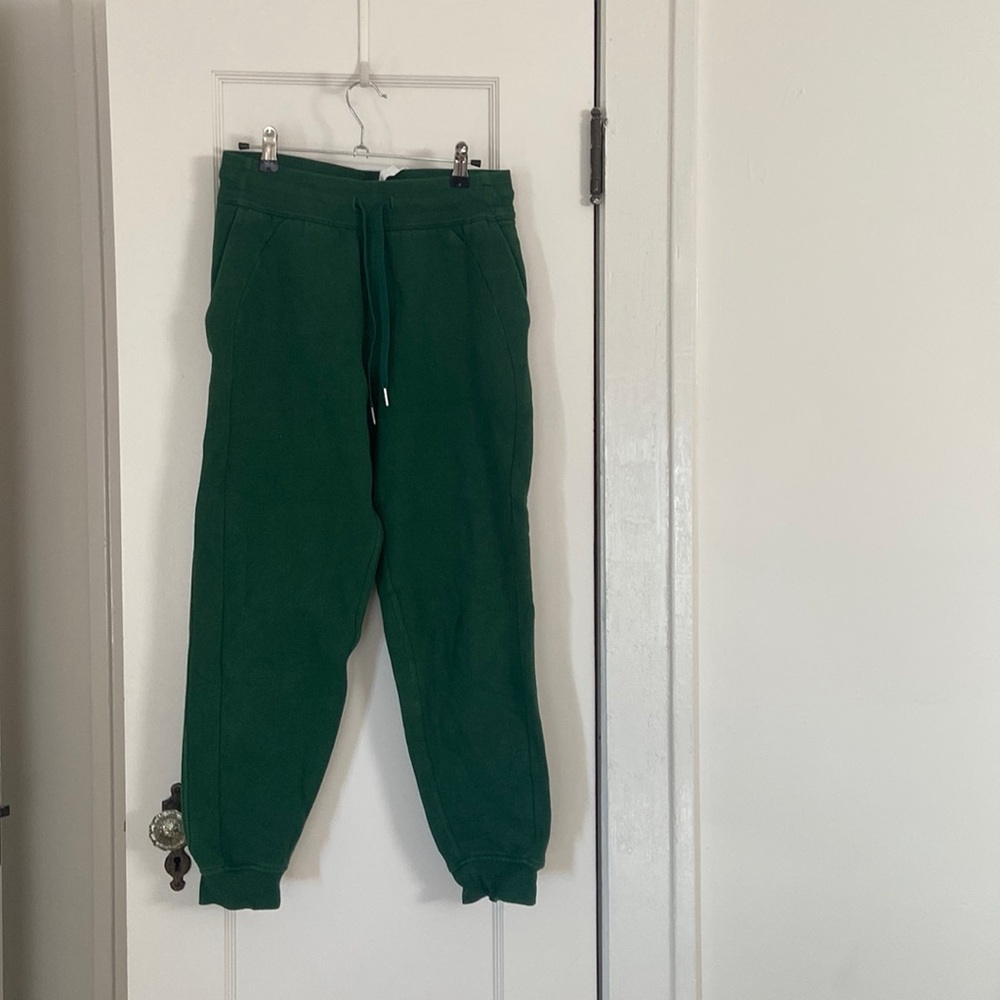 LULU scuba sweats green size 6